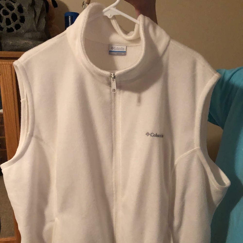 Men’s Columbia fleece vest